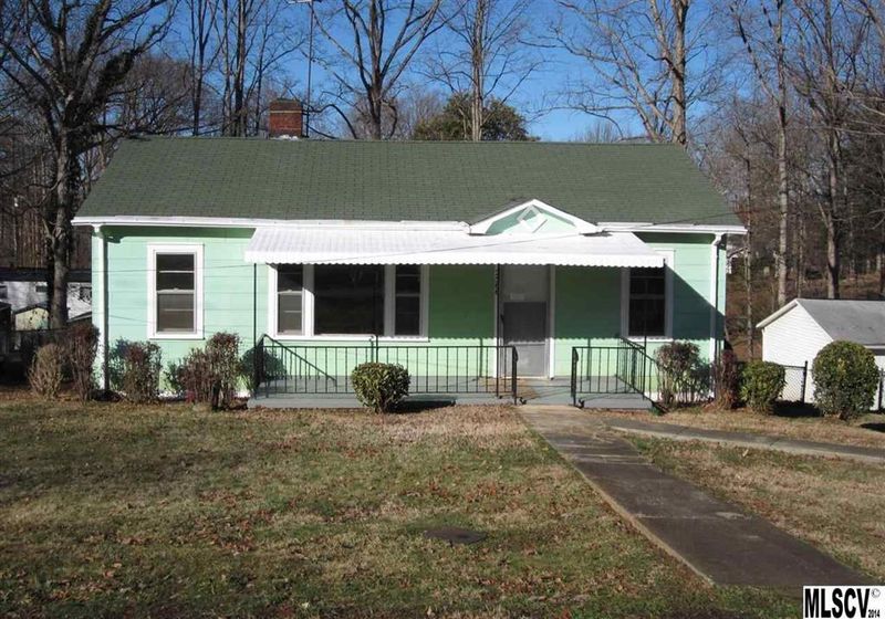 2566 12th Ave SW, Hickory, NC 28602