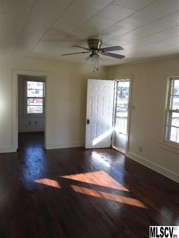 2566 12th Ave SW, Hickory, NC 28602
