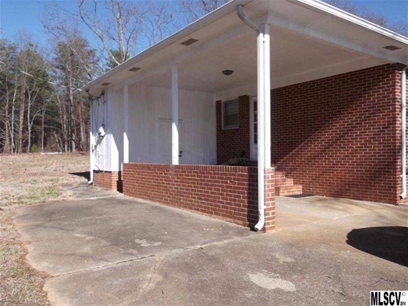 1465 Tin Ln, Lincolnton, NC 28092