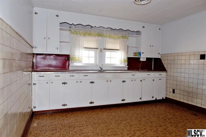1325 19th St SW, Hickory, NC 28602