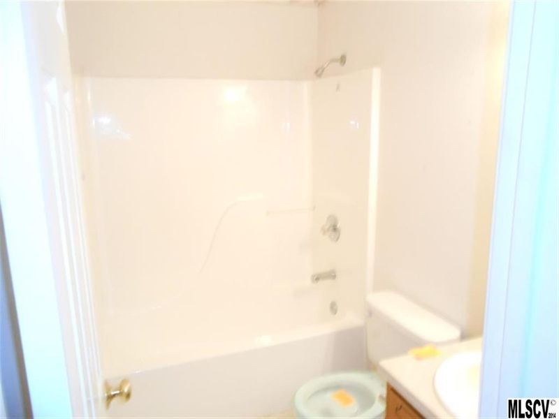 709 Gemcrest Dr, Conover, NC 28613