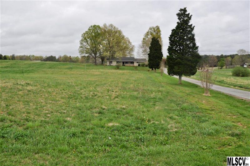 4296 Caldwell Rd, Newton, NC 28658
