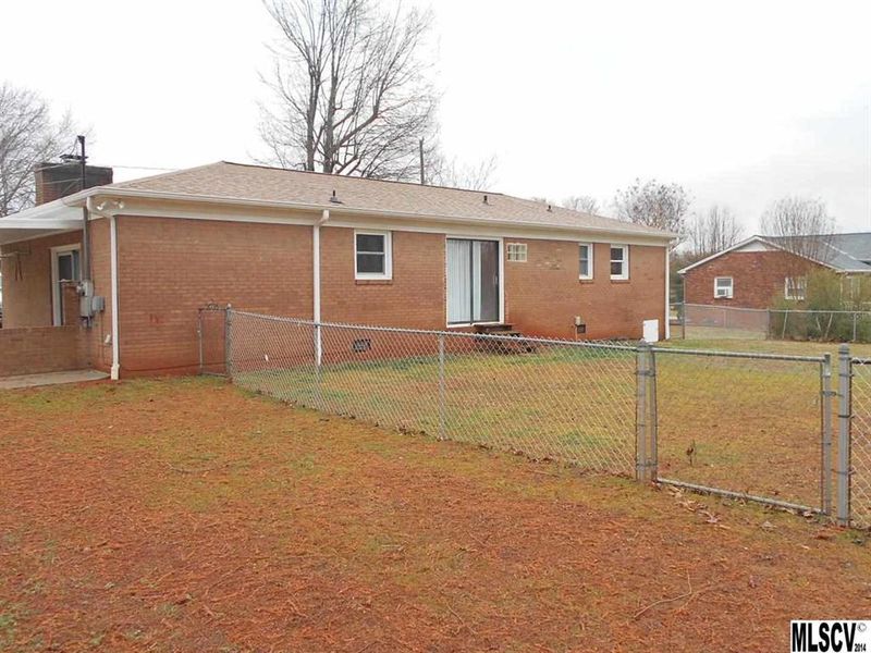 3675 Weyland Dr, Conover, NC 28613