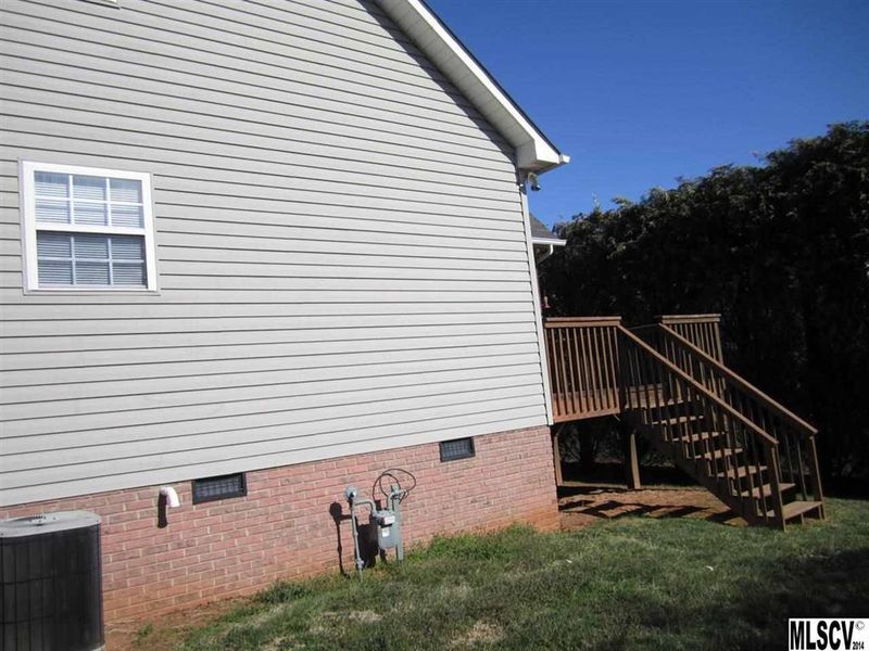 1987 Sugar Maple Ln, Conover, NC 28613