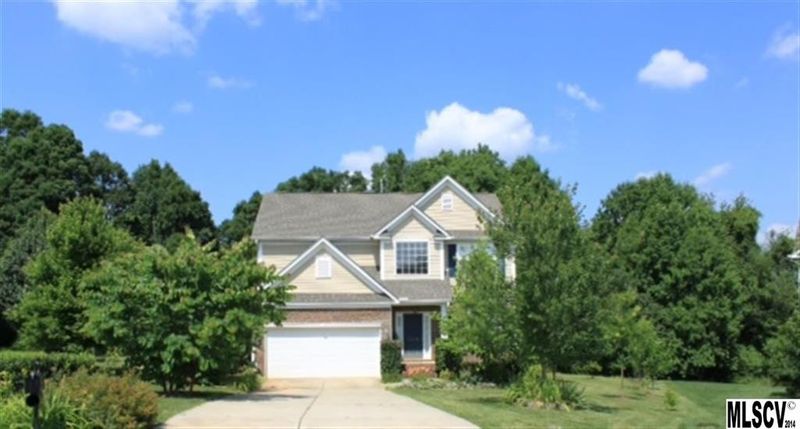 1438 Doan Ogden Ct, Hickory, NC 28602