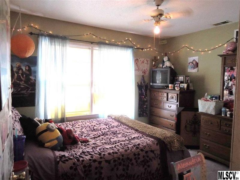 3901 22nd St NE, Hickory, NC 28601