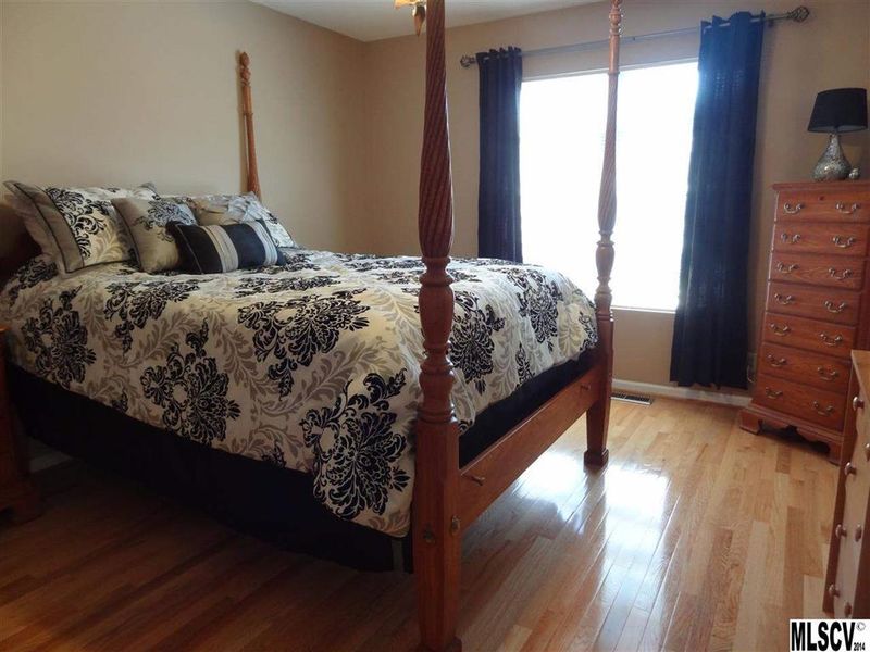 102 Brandywine Dr NE #M3, Conover, NC 28613