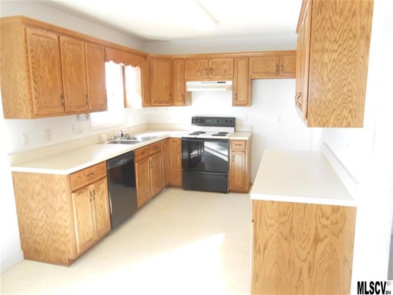 1997 Summerfield Cir, Conover, NC 28613