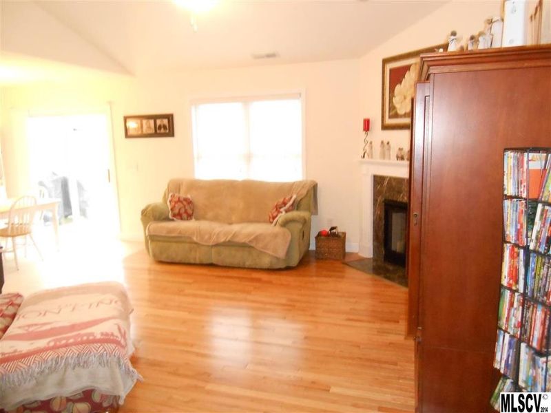 5692 Adolphus St, Catawba, NC 28609