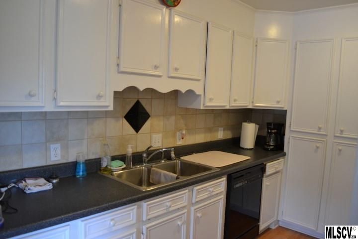 5617 Lee Cline Rd, Conover, NC 28613