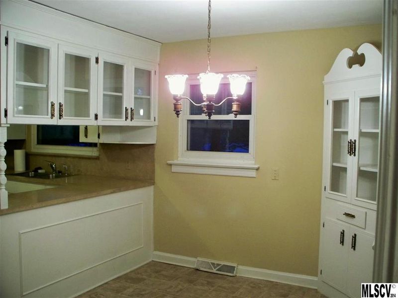 2571 Section House Rd, Hickory, NC 28601