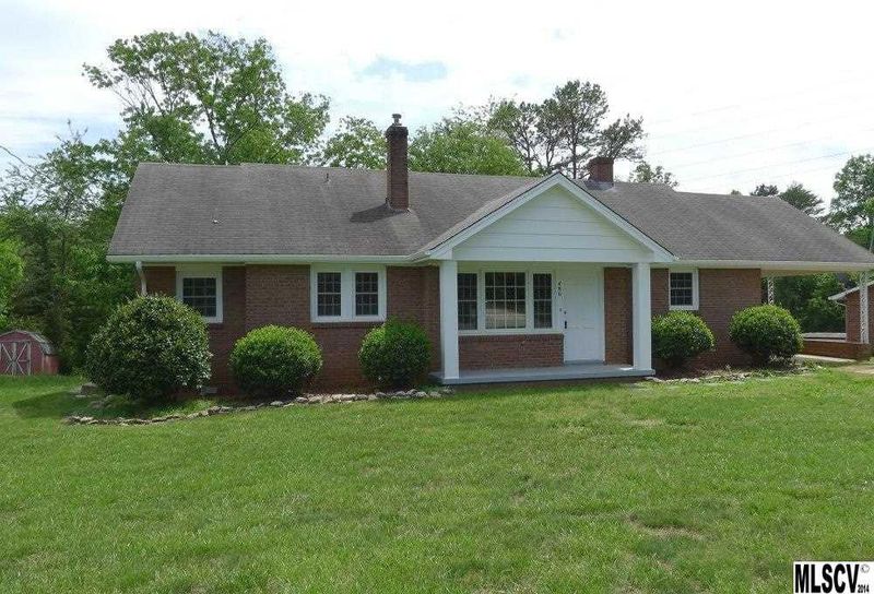486 23rd Ave Dr NE, Hickory, NC 28601