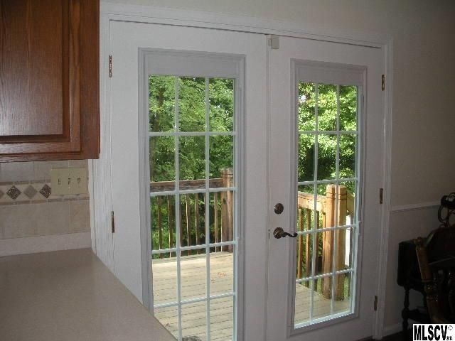 2174 Westover Rd, Hickory, NC 28602