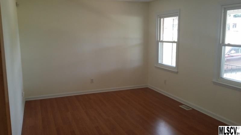 3650 34th Ave Pl NE, Hickory, NC 28601