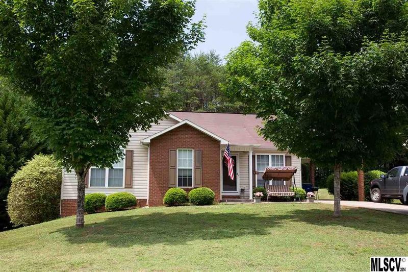 1116 Hefner Dr, Conover, NC 28613