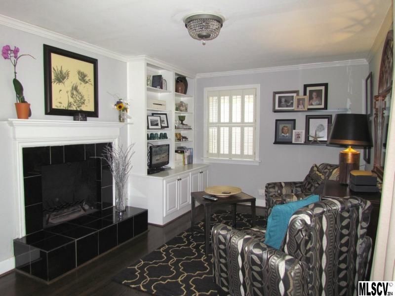 621 4th Ave NW, Hickory, NC 28601