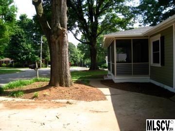 326 E Herman St, Newton, NC 28658