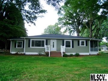 326 E Herman St, Newton, NC 28658