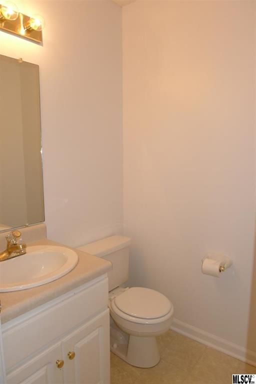 1124 Mulberry Ln, Hickory, NC 28602