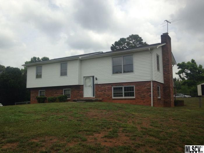 2430 23rd St NE, Hickory, NC 28601