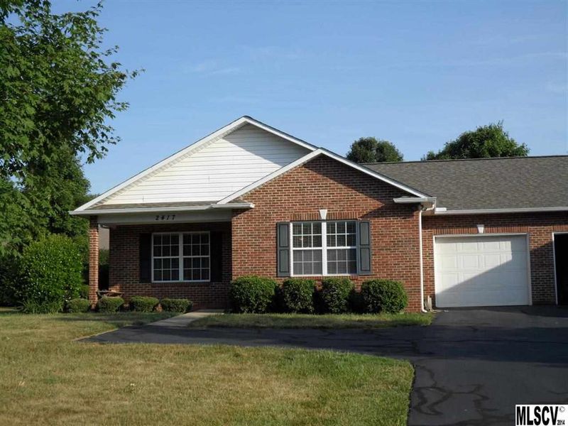 2417 23rd Street Dr NE, Hickory, NC 28601
