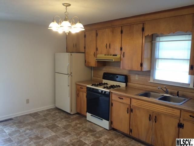 3245 10th Ave NE, Conover, NC 28613