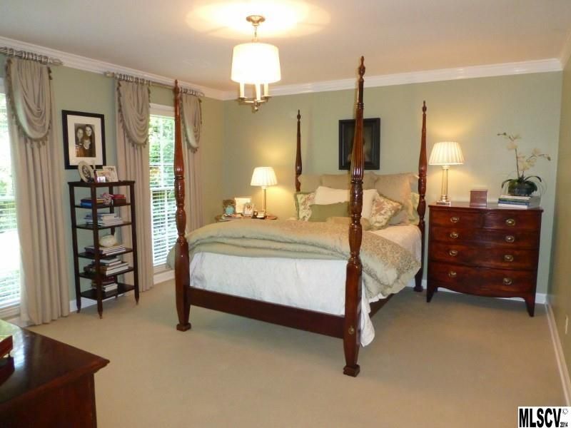 176 37th Avenue Pl NW, Hickory, NC 28601