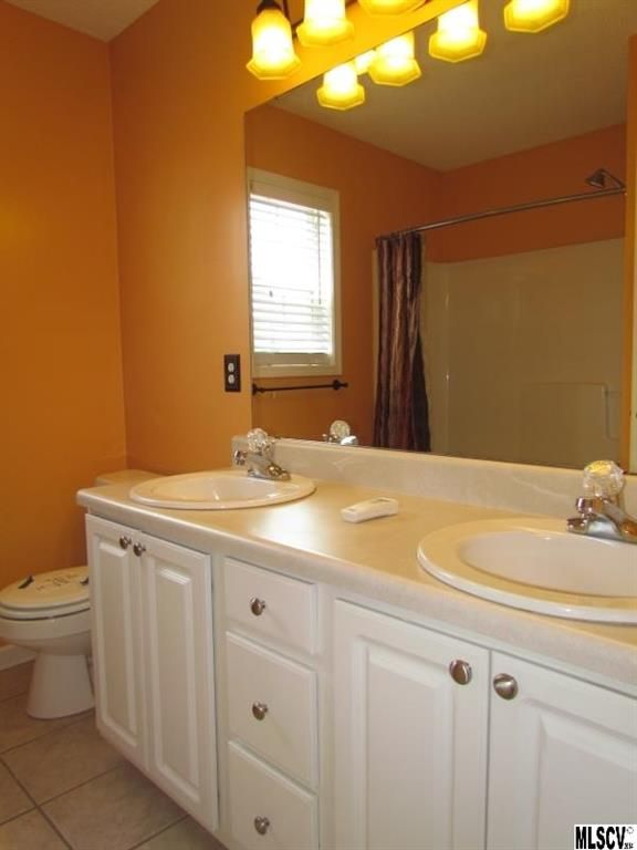 704 Braemore Ct NW, Conover, NC 28613
