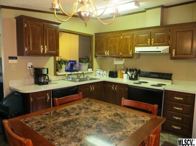 2347 Ryan Dr, Conover, NC 28613