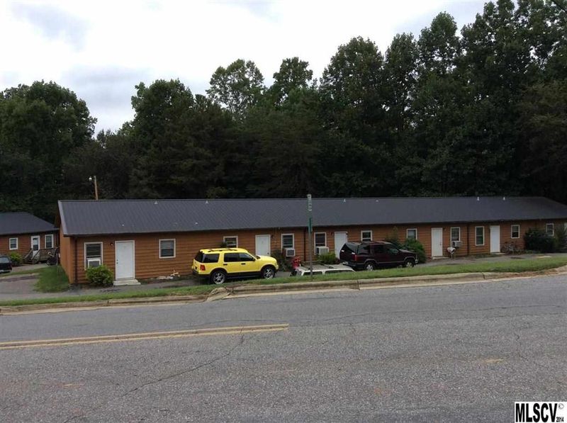 650 E 1st St, Newton, NC 28658