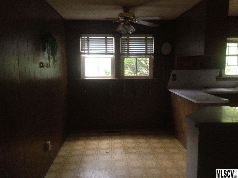 43 28th St NW, Hickory, NC 28601