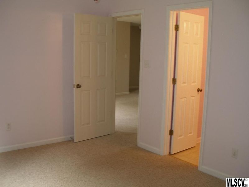 4880 Tumbling Creek Rd, Conover, NC 28613