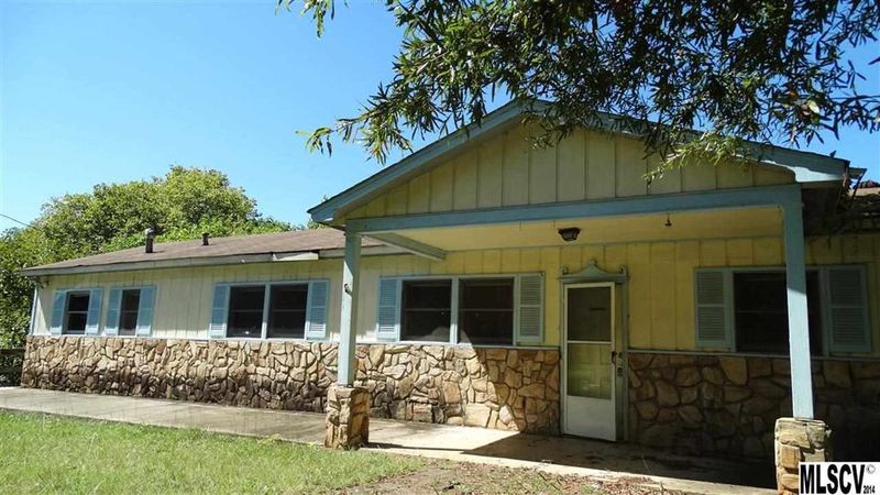 440 9th St SW, Hickory, NC 28602