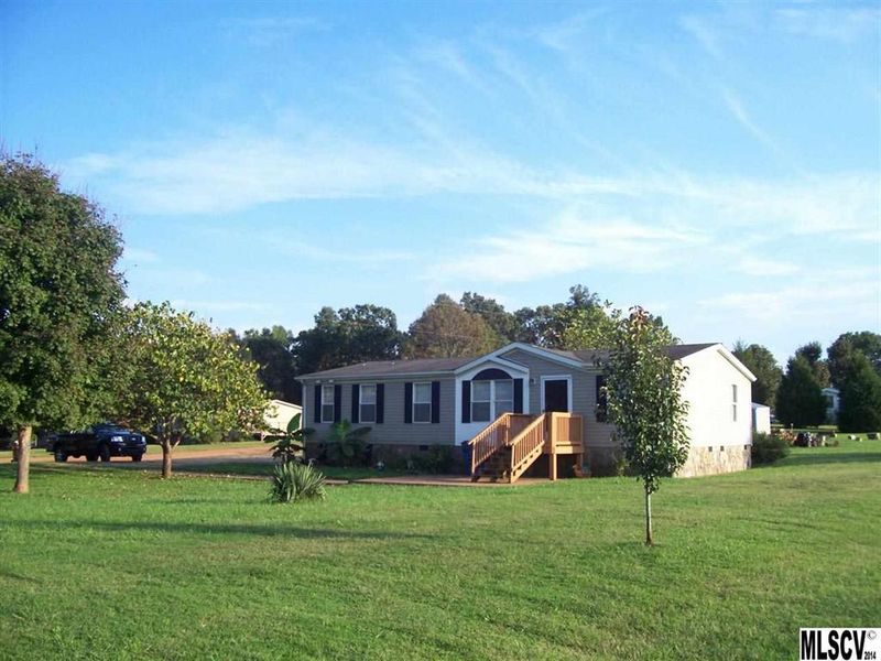 4203 Old Catawba Rd, Claremont, NC 28610