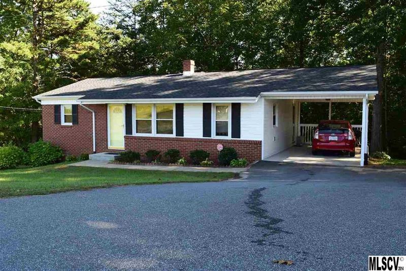3194 Old Shelby Rd, Hickory, NC 28602