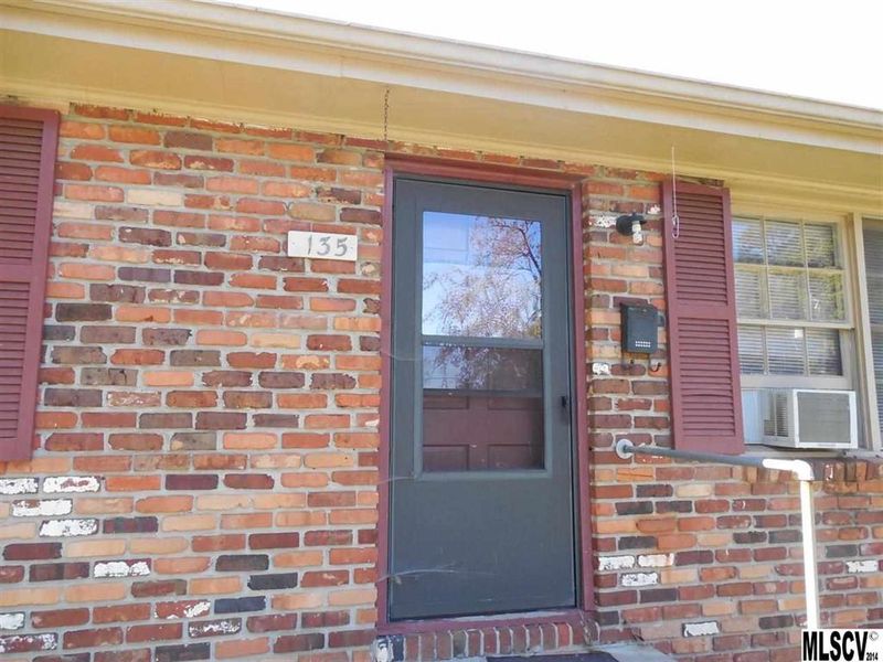 1815 1st Ave Pl NW, Hickory, NC 28601