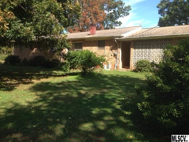 218 Rowal St, Conover, NC 28613