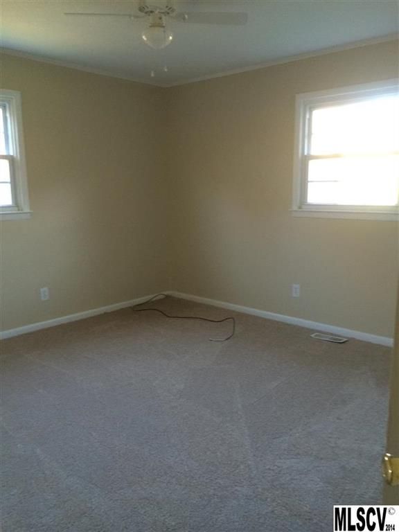 4053 22nd St NE, Hickory, NC 28601