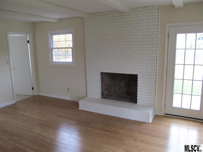 2053 36th Ave NE, Hickory, NC 28601