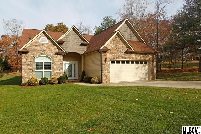 2635 36th Ave NE, Hickory, NC 28601