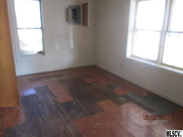 330 20th St SW, Hickory, NC 28602