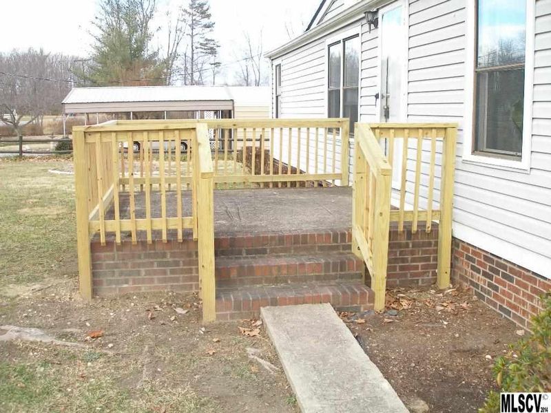 1434 Balls Creek Rd, Claremont, NC 28610