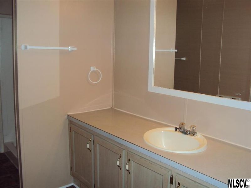 1269 Ringtail Rd, Claremont, NC 28610