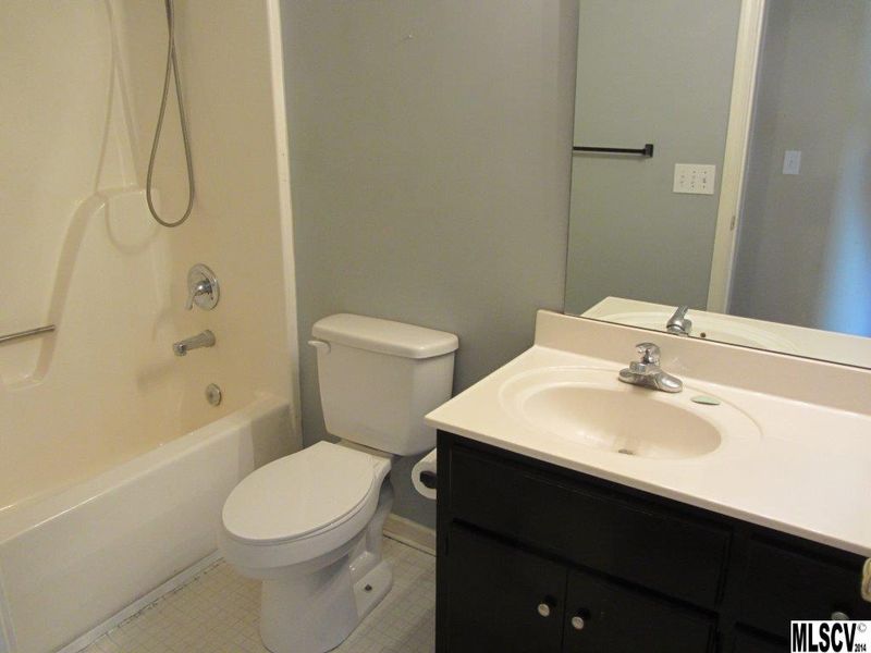 5063 Stetson Ln, Claremont, NC 28610