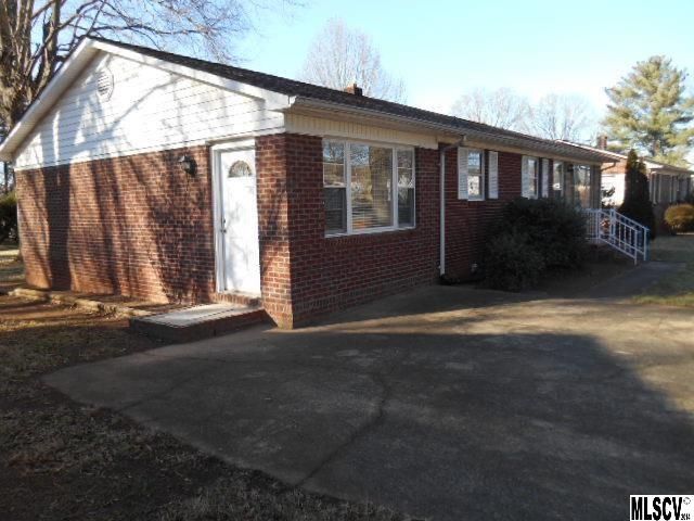 2018 N Frye Ave, Newton, NC 28658
