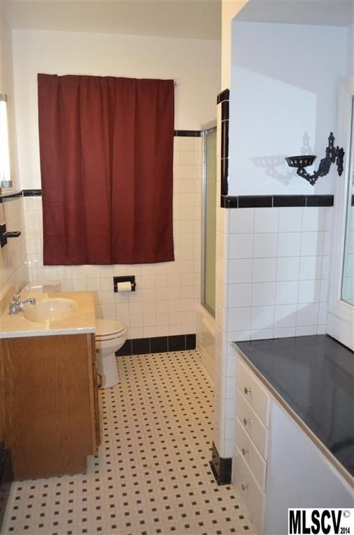 2536 Startown Rd, Newton, NC 28658
