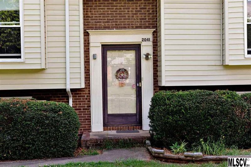 2041 Elizabeth Ave, Hickory, NC 28602