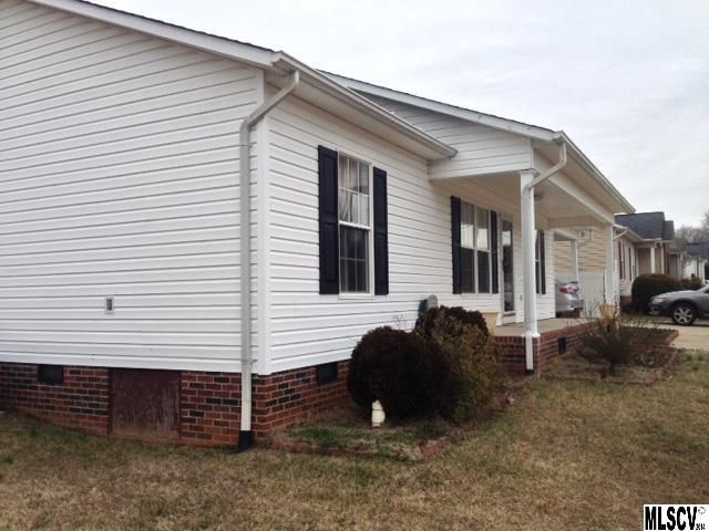 140 Fairway Dr, Conover, NC 28613