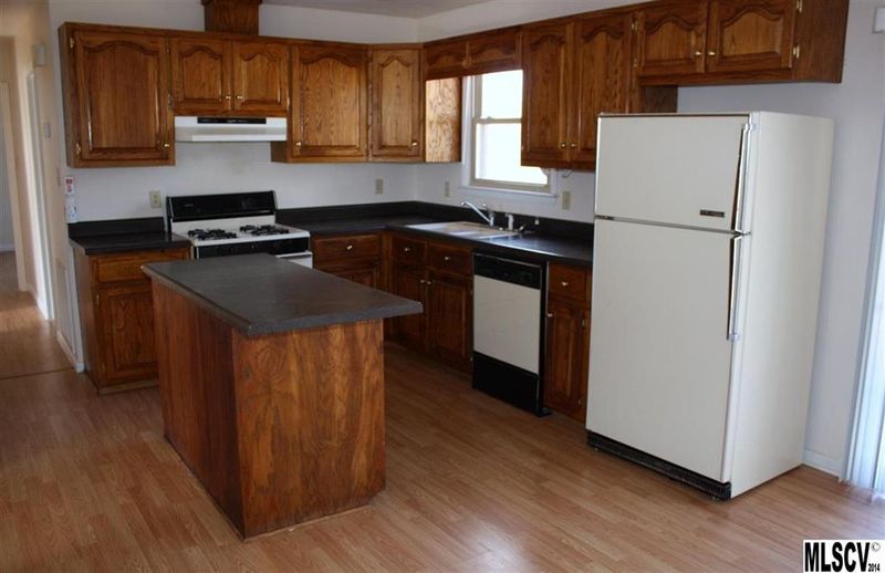 219 Kilborne Dr, Newton, NC 28658