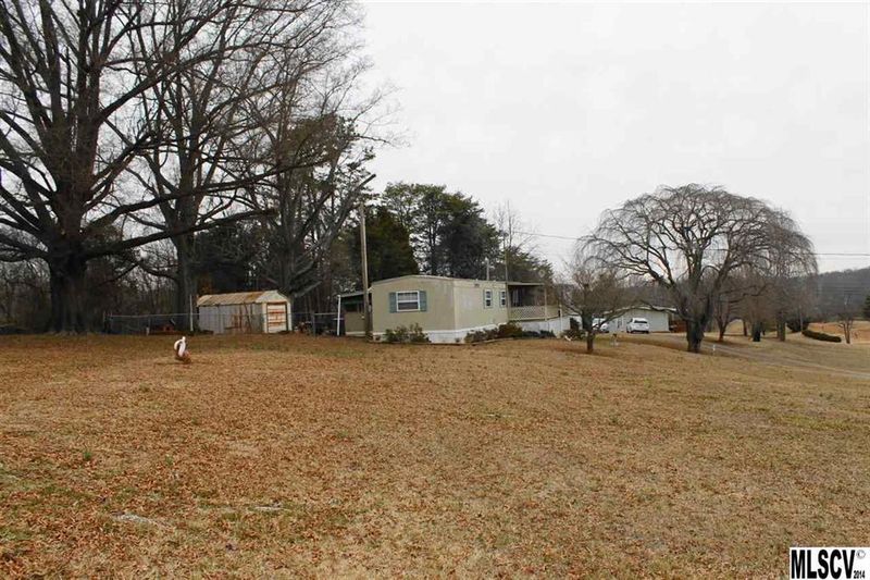 153 Deerfield Ln, Statesville, NC 28677